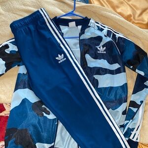 Adidas sweatsuit